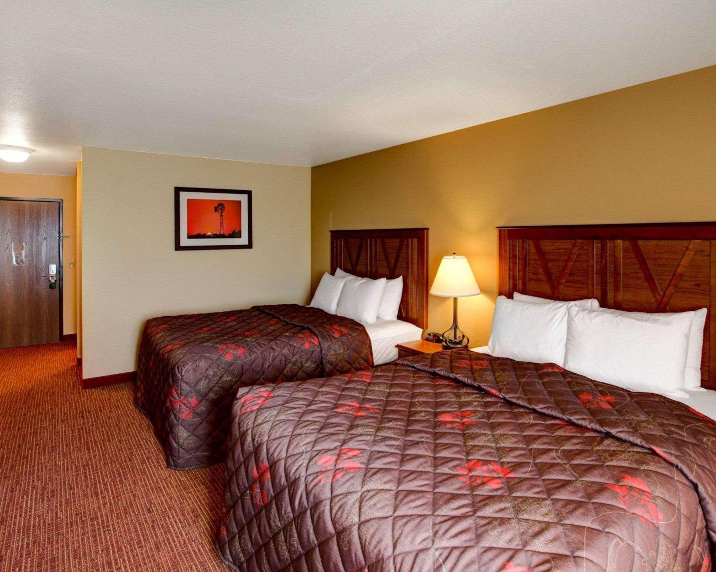 Rodeway Inn & Suites Phillipsburg Exteriör bild
