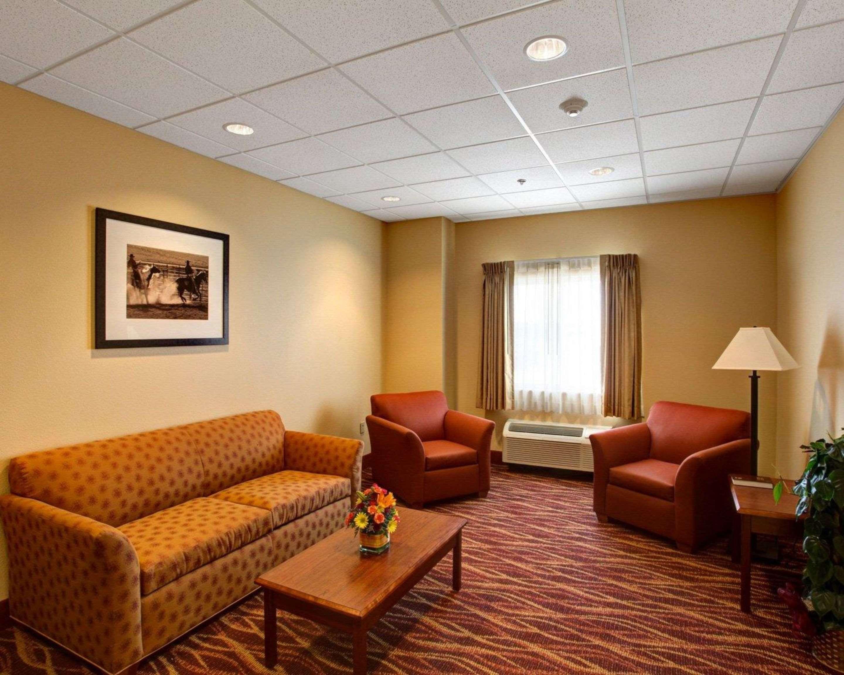 Rodeway Inn & Suites Phillipsburg Exteriör bild